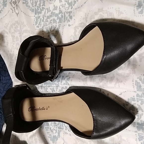 Shoes - Picture 3 of 6